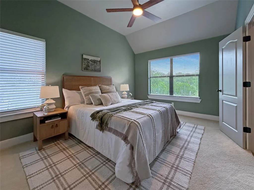 10102 Twin Lake Loop Dripping Springs TX 78620