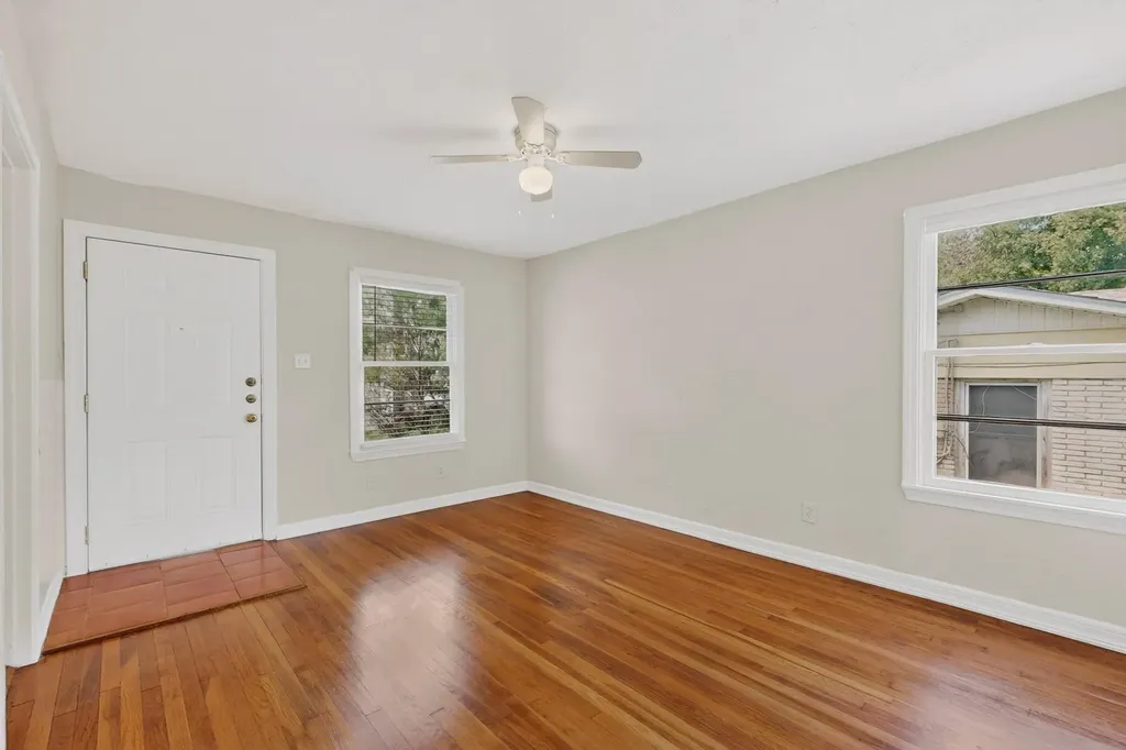 1421 Berene Avenue Austin TX 78721