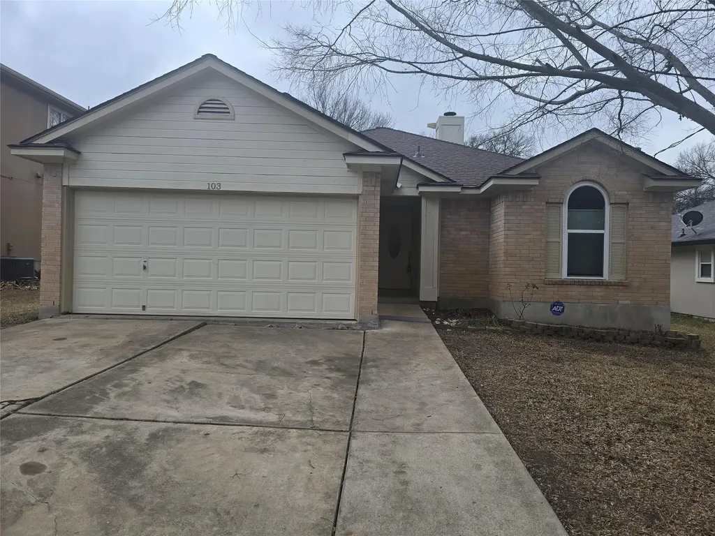103 Hummingbird Court Cedar Creek TX 78612