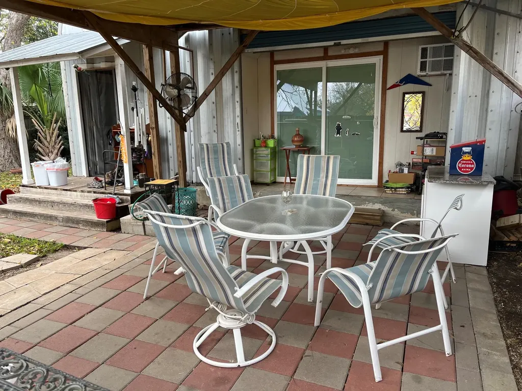 4811 Red River Street Austin TX 78751