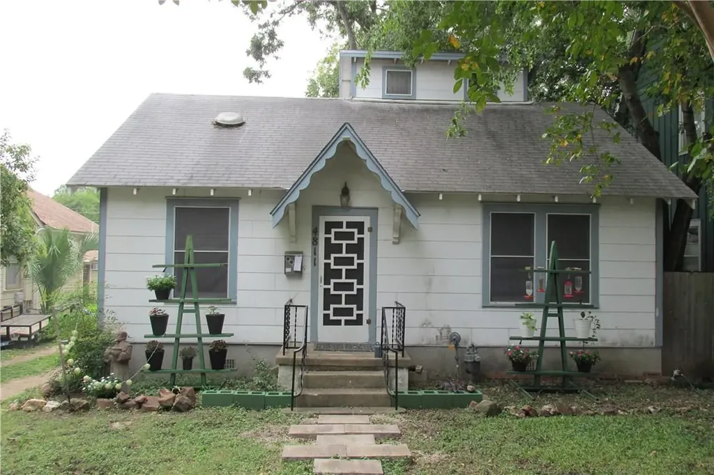 4811 Red River Street Austin TX 78751