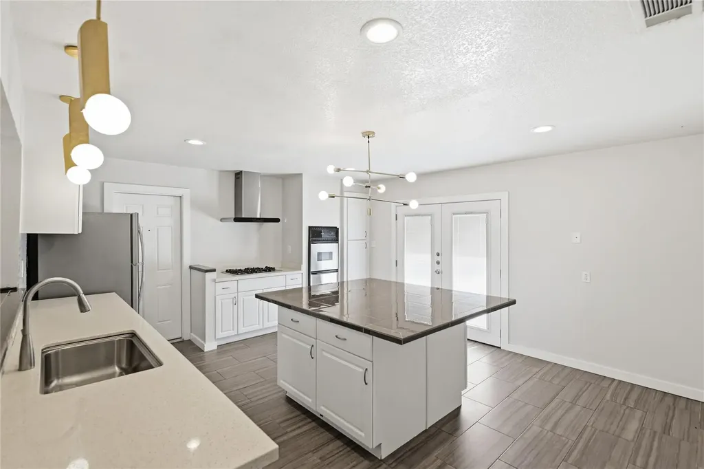 5503 Basswood Lane Austin TX 78723