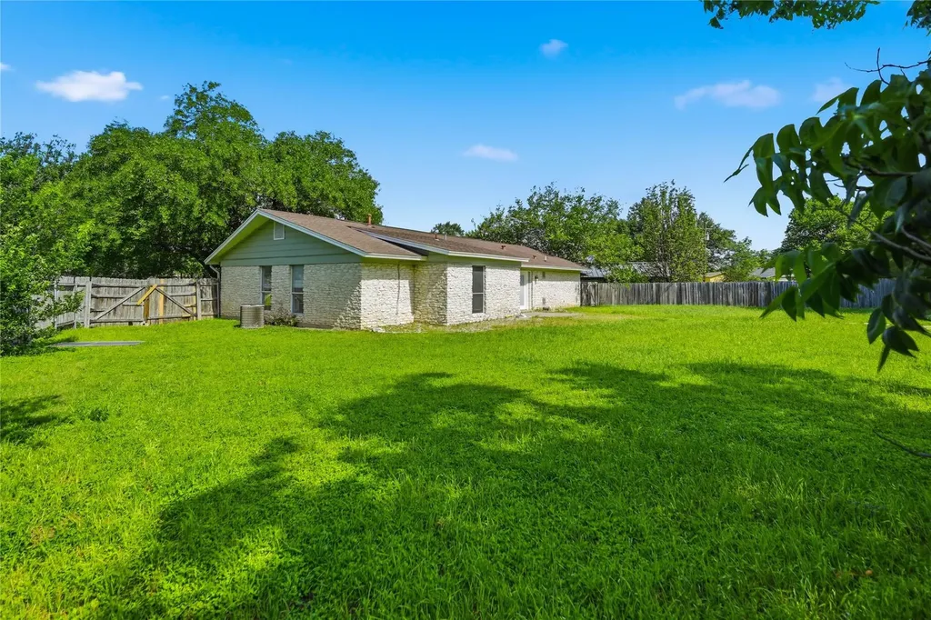 5503 Basswood Lane Austin TX 78723