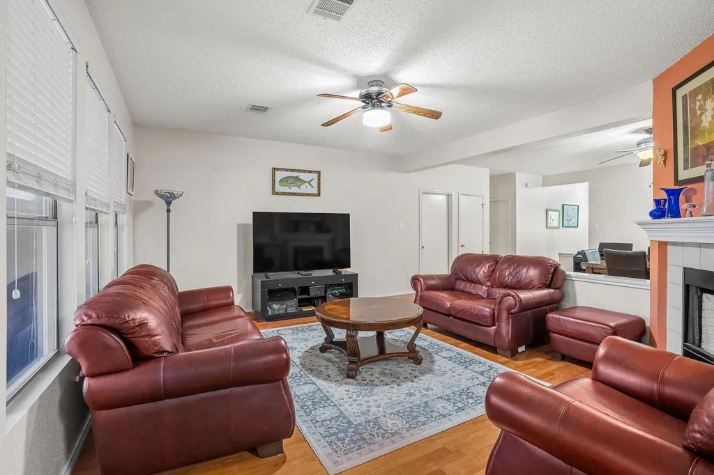 1121 Black Locust Drive Pflugerville TX 78660