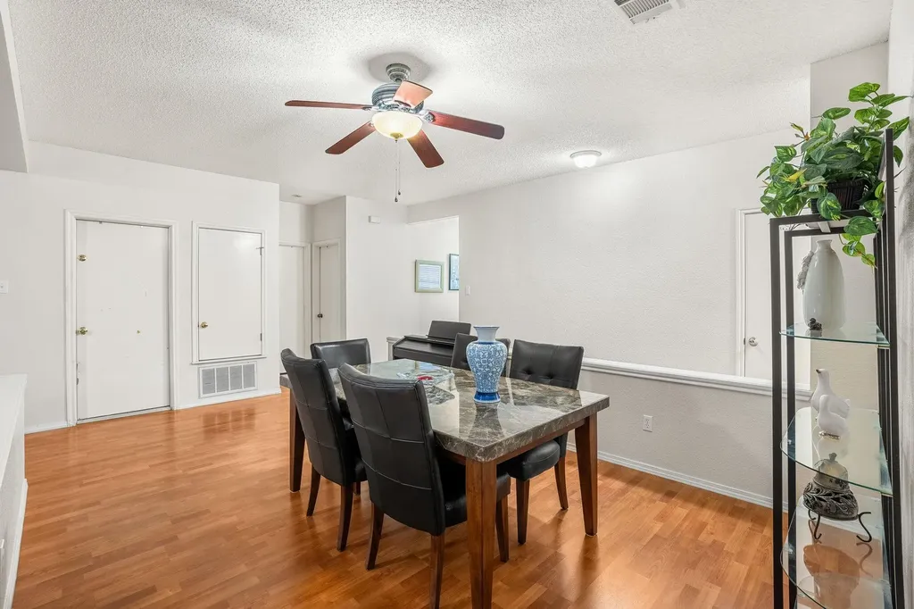 1121 Black Locust Drive Pflugerville TX 78660
