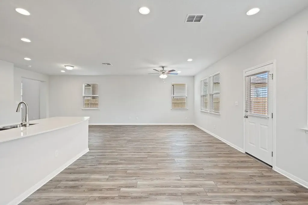 11225 Zip Cochise Way Austin TX 78653