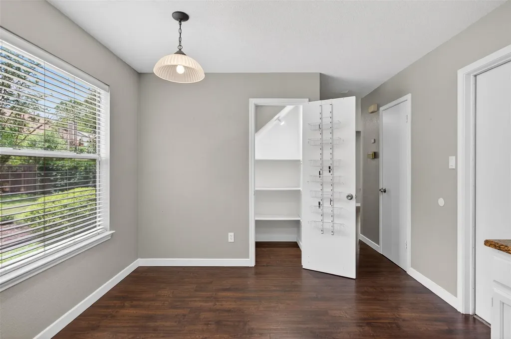 7601 Windrush Drive Austin TX 78729