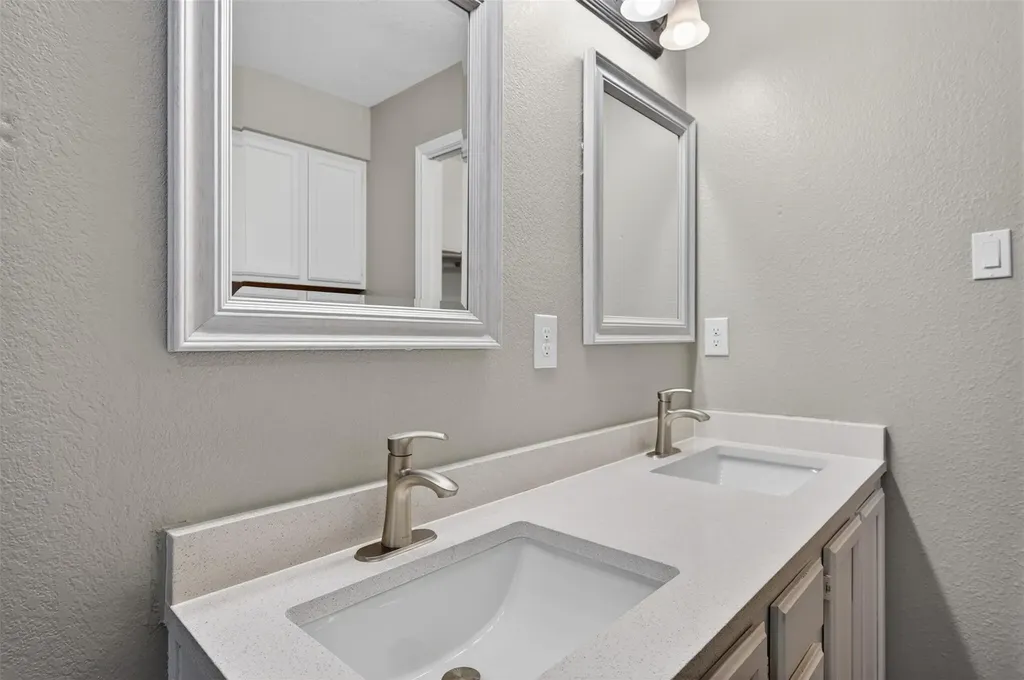 7601 Windrush Drive Austin TX 78729