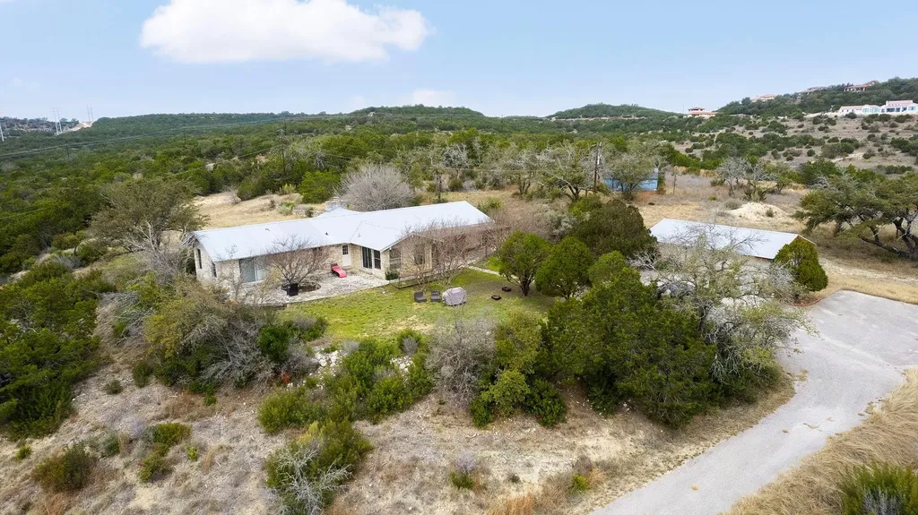 21418 Kathy Lane Spicewood TX 78669