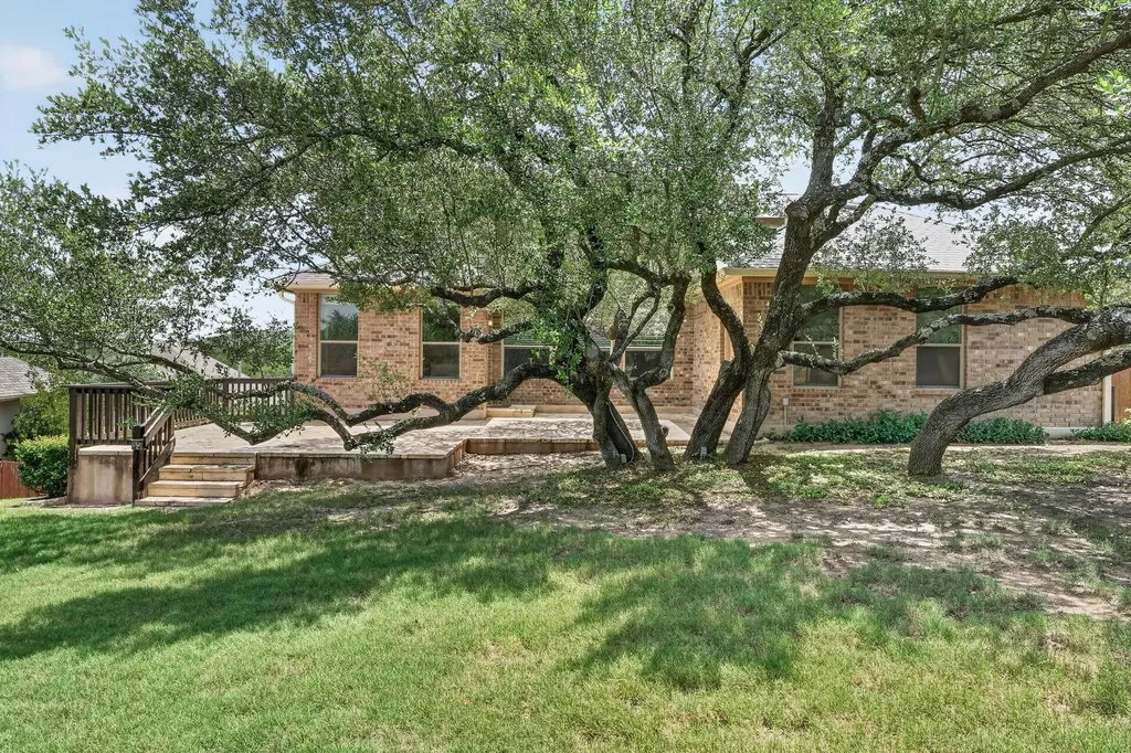 21721 Agarito Lane Spicewood TX 78669
