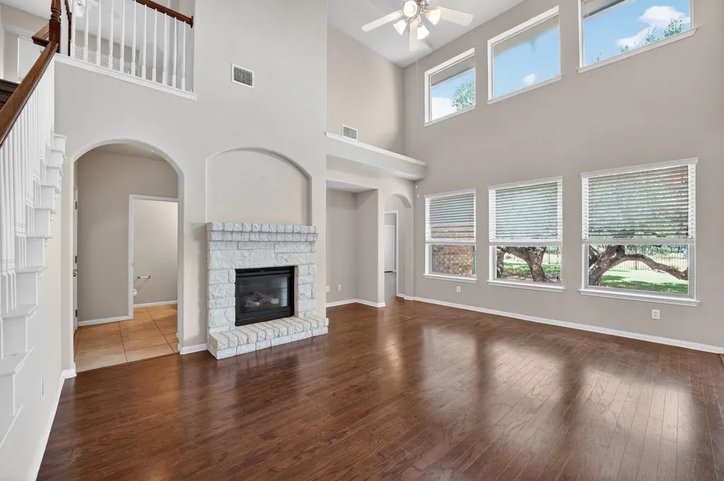 21721 Agarito Lane Spicewood TX 78669