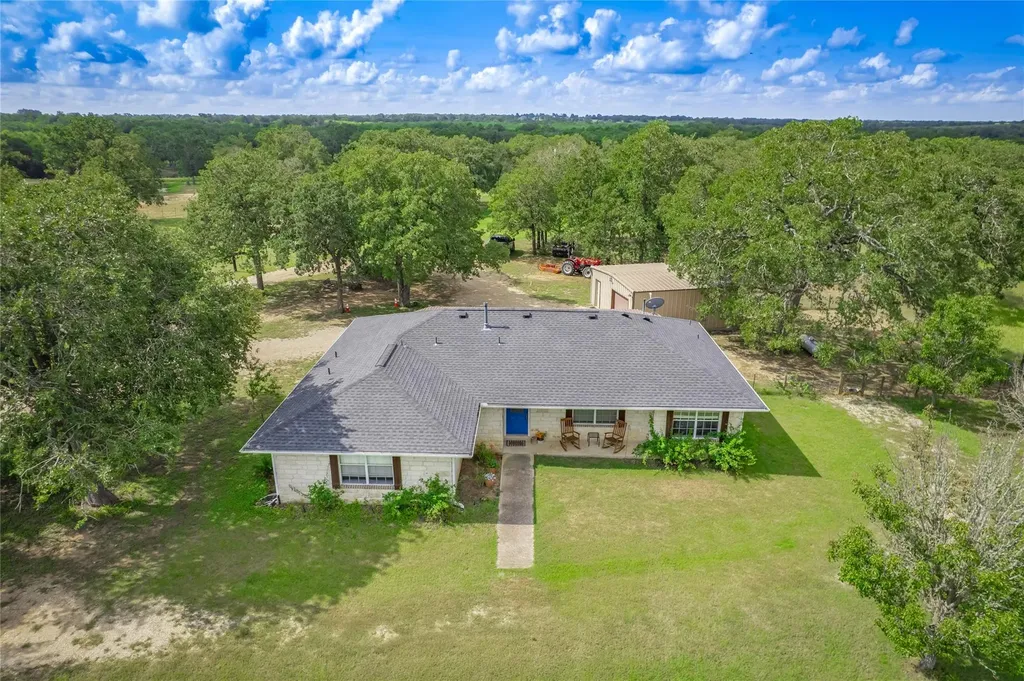 1650 County Road 439 Thorndale TX 76577