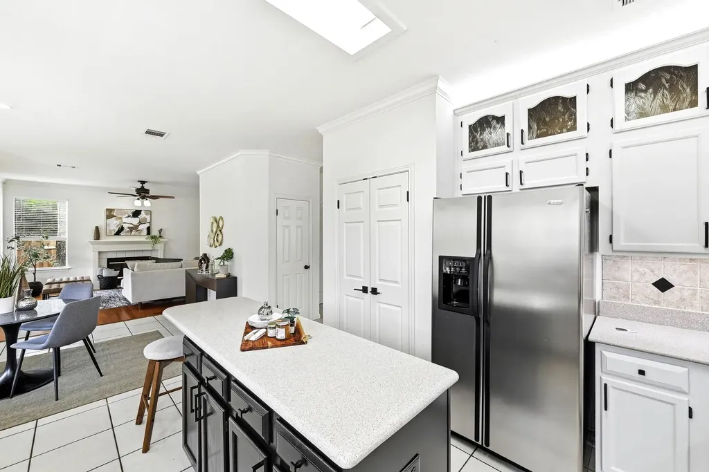 15525 Ozone Place Austin TX 78728