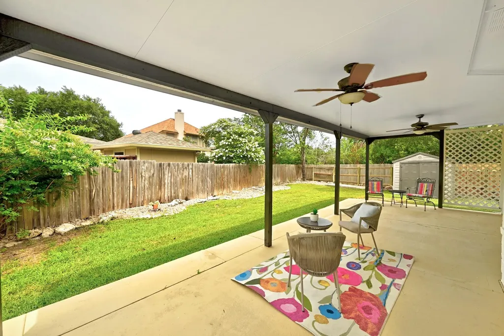 15525 Ozone Place Austin TX 78728
