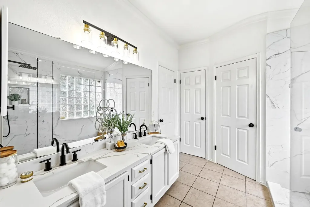 15525 Ozone Place Austin TX 78728