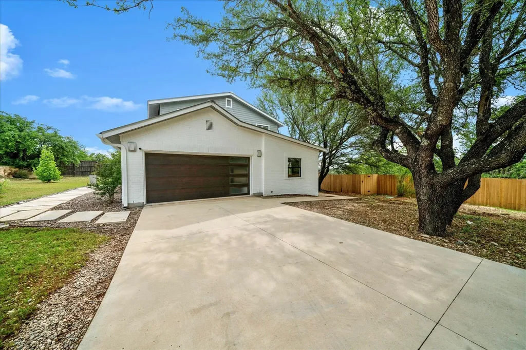 5007 Evidence Cove Spicewood TX 78669
