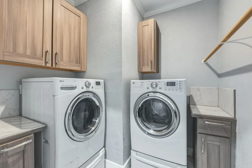 5007 Evidence Cove Spicewood TX 78669