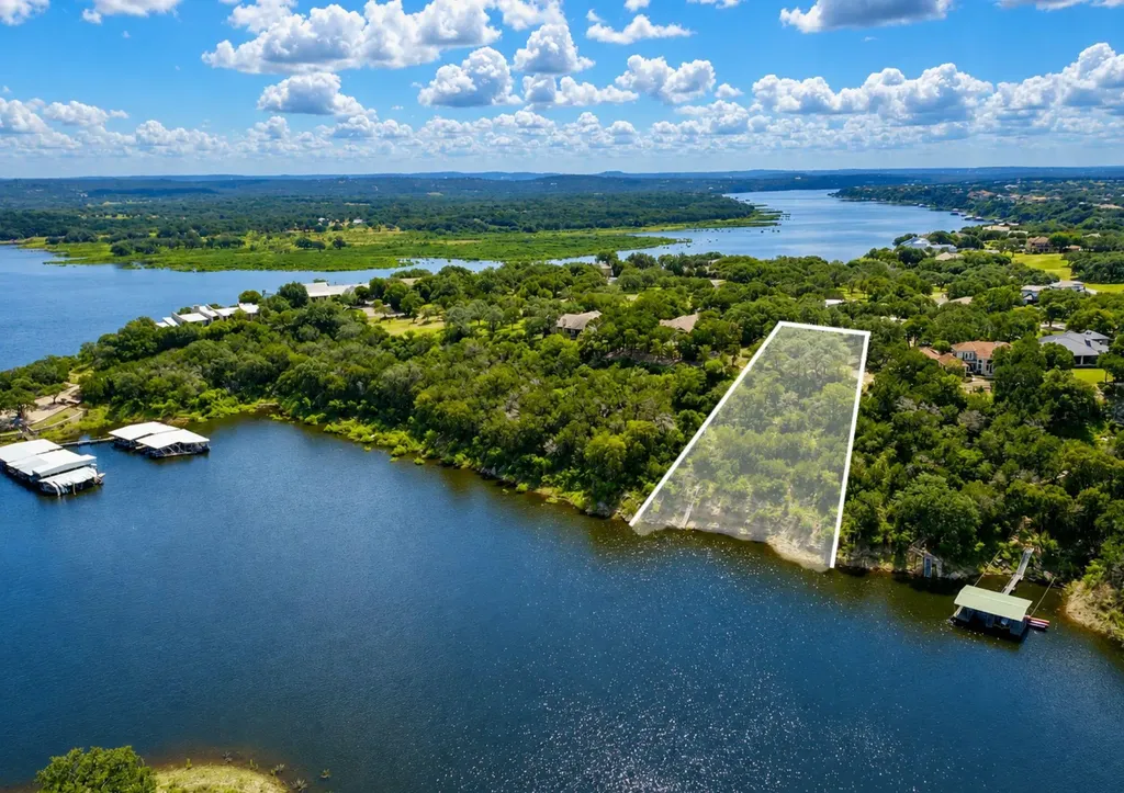 2802 Marina Shores Drive Spicewood TX 78669