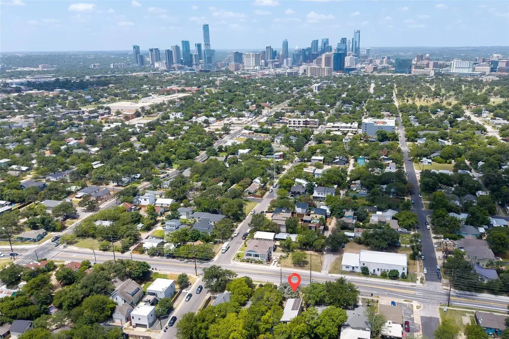 1305 Chestnut Avenue Austin TX 78702