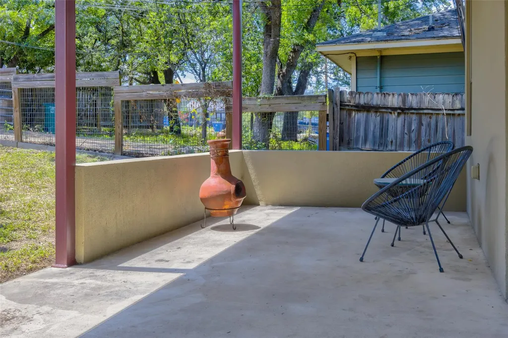 1305 Chestnut Avenue Austin TX 78702