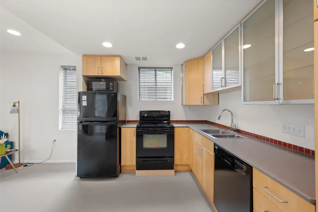 1305 Chestnut Avenue Austin TX 78702