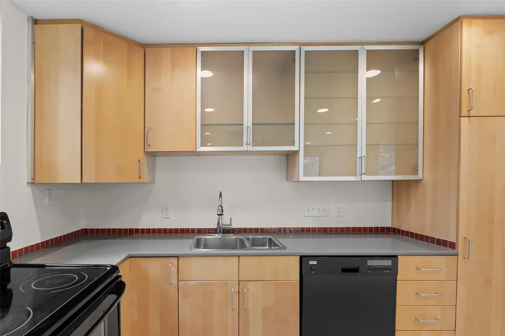 1305 Chestnut Avenue Austin TX 78702