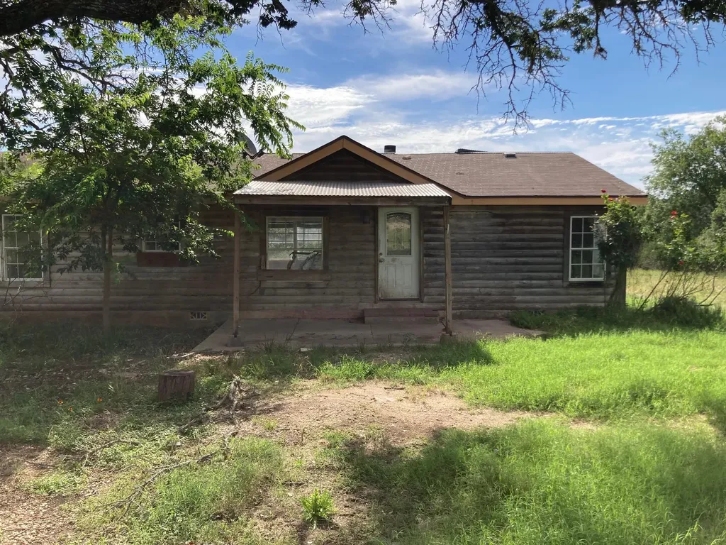 1050 Harmon Hills Road Dripping Springs TX 78620