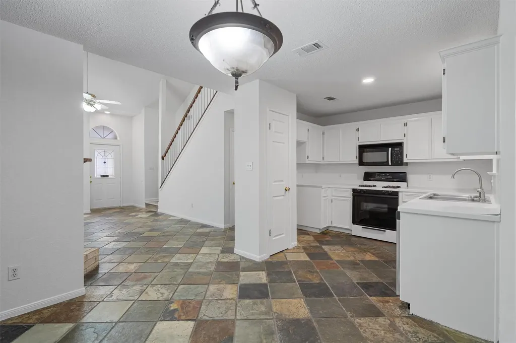 2307 Davis Street Taylor TX 76574