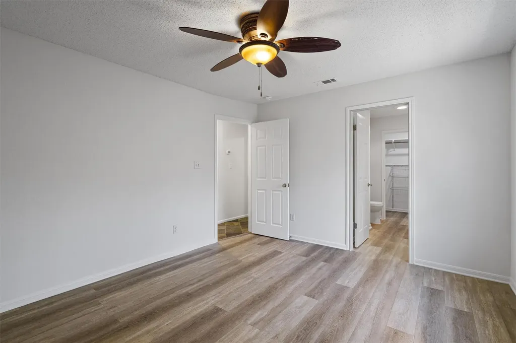 2307 Davis Street Taylor TX 76574