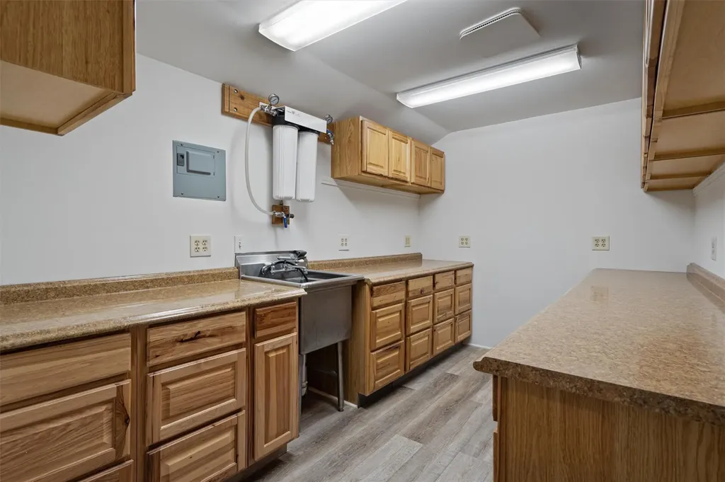 2307 Davis Street Taylor TX 76574