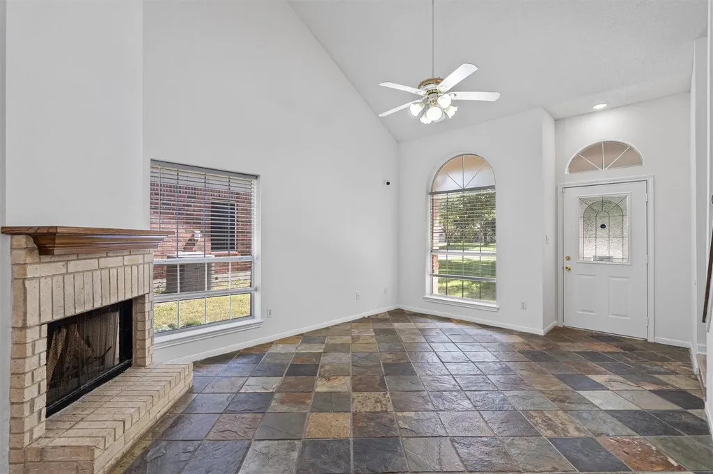 2307 Davis Street Taylor TX 76574
