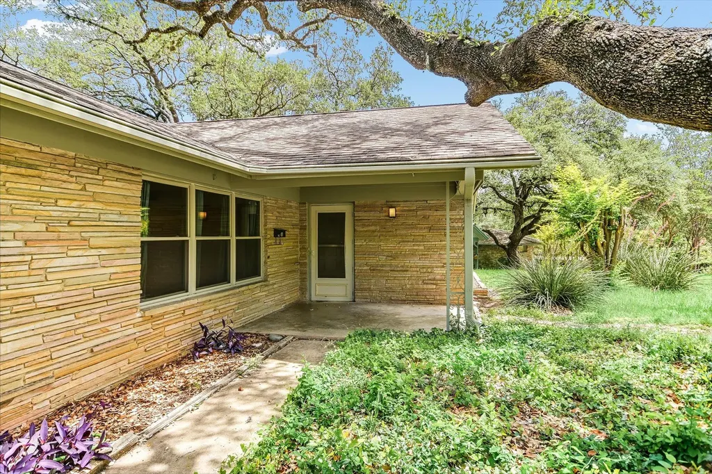 502 Sunset Circle Austin TX 78704
