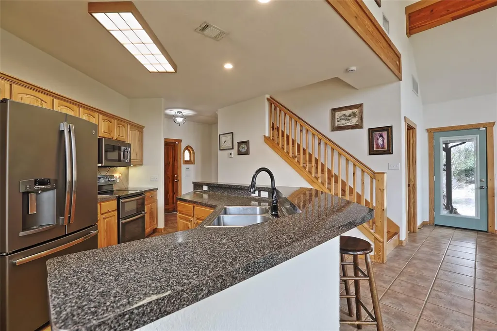 601 Echo Drive Spicewood TX 78669