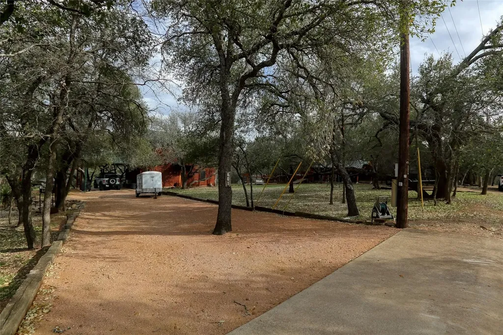 601 Echo Drive Spicewood TX 78669
