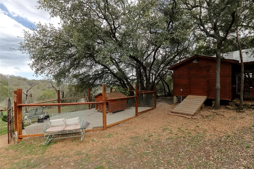 601 Echo Drive Spicewood TX 78669