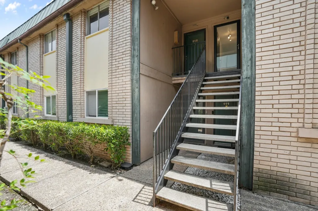 2600 Penny Lane Austin TX 78757