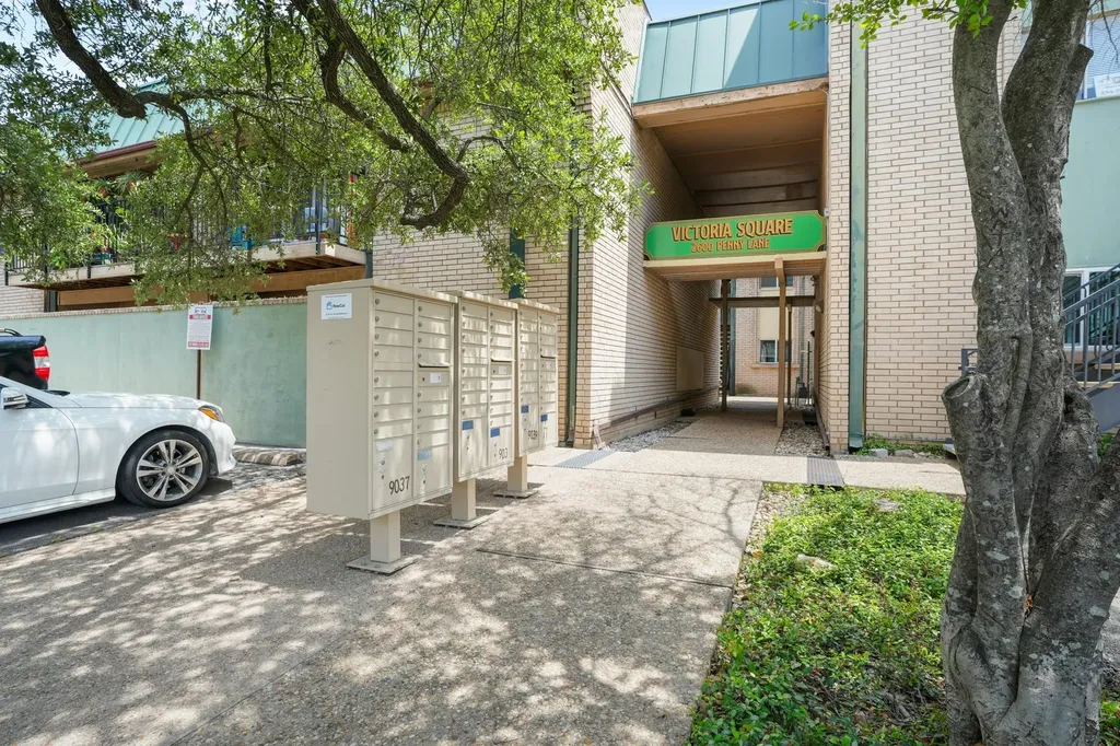 2600 Penny Lane Austin TX 78757