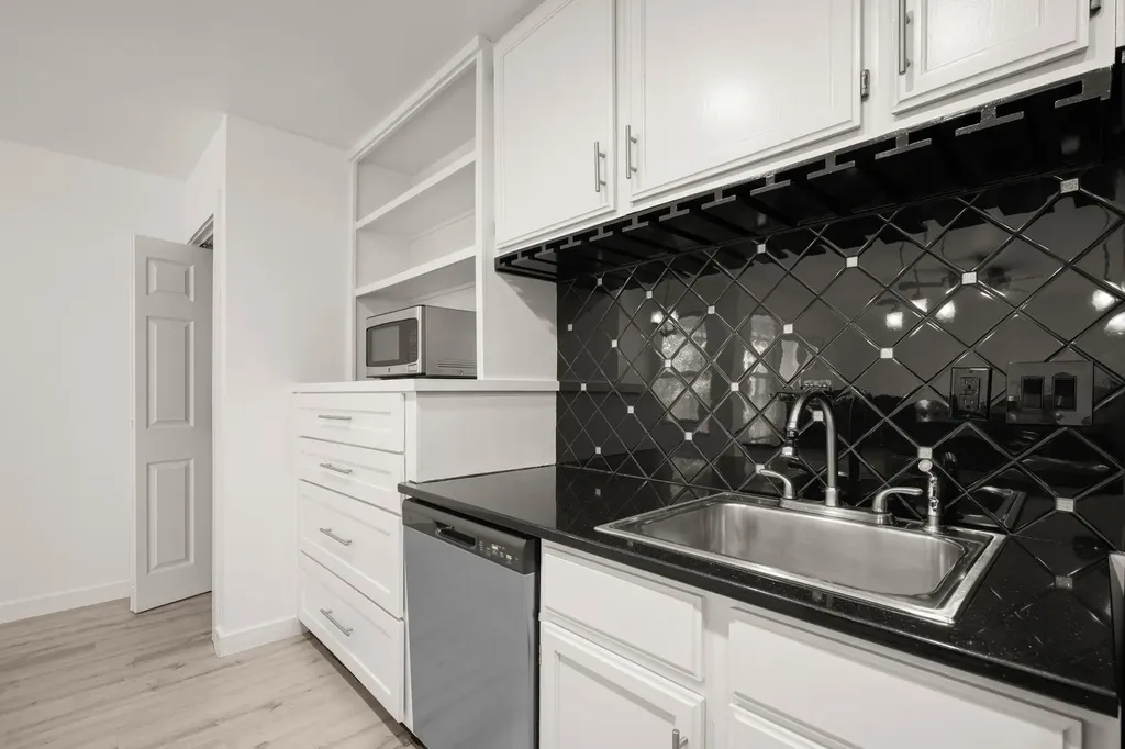 2600 Penny Lane Austin TX 78757