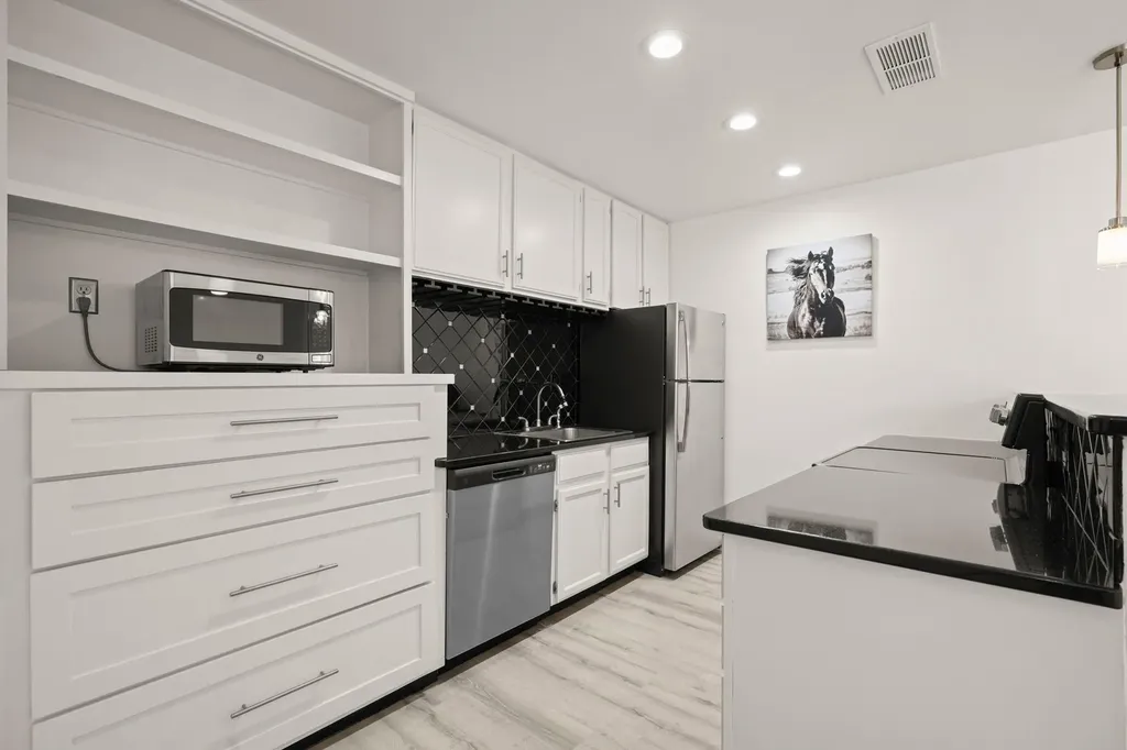 2600 Penny Lane Austin TX 78757