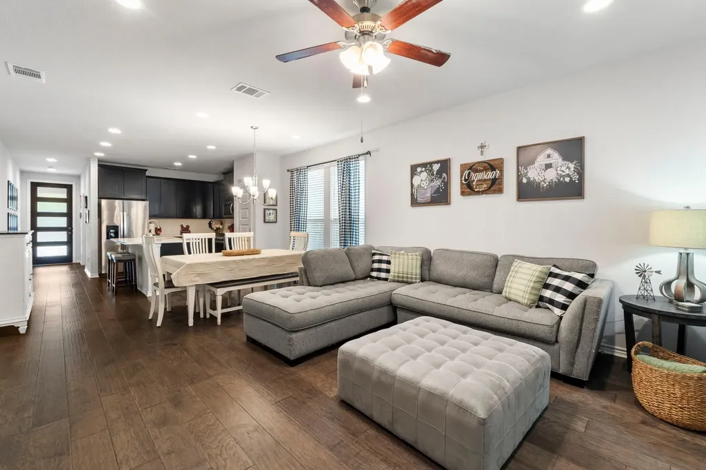 1673 Turtle Bay Loop Leander TX 78641