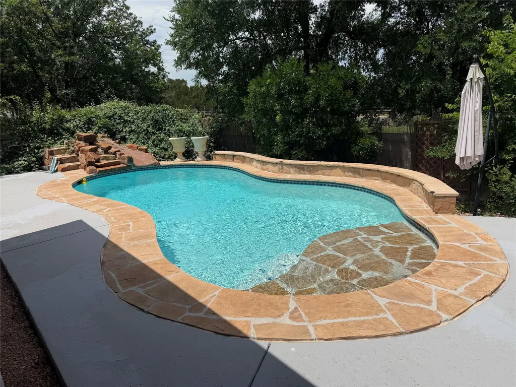 3200 Burks Lane Austin TX 78732
