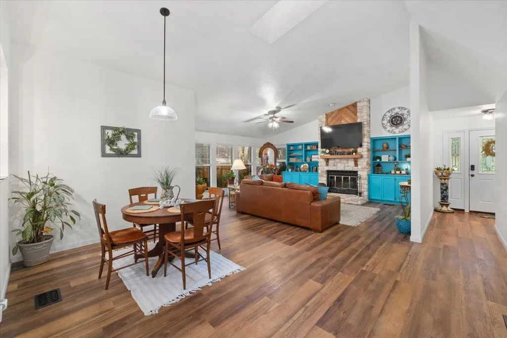 208 Daybreak Cove Buda TX 78610