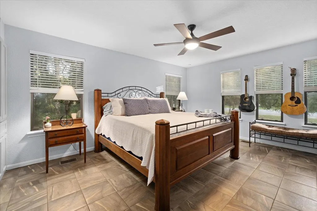 208 Daybreak Cove Buda TX 78610