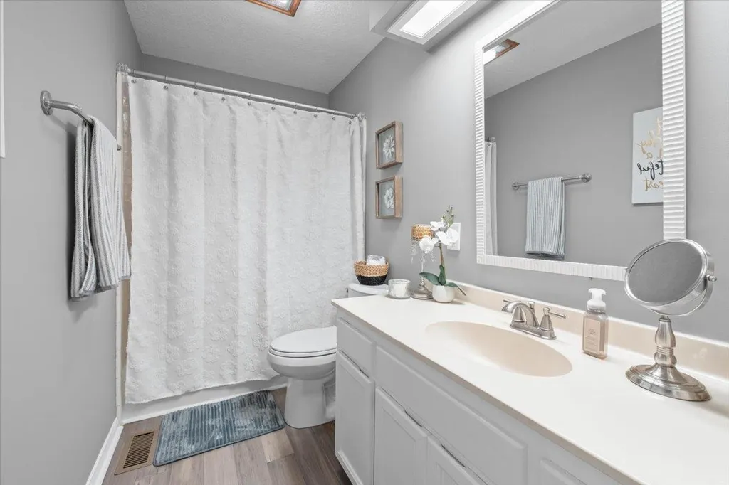 208 Daybreak Cove Buda TX 78610