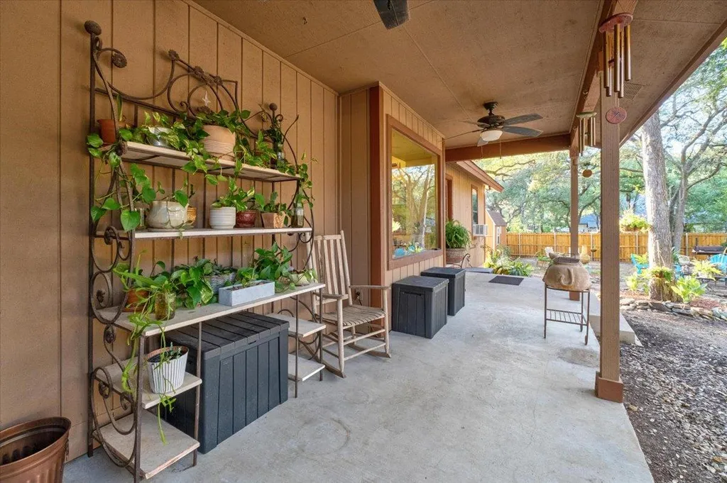 208 Daybreak Cove Buda TX 78610