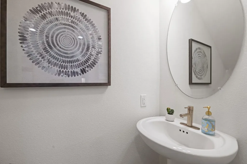2508 Simond Avenue Austin TX 78723
