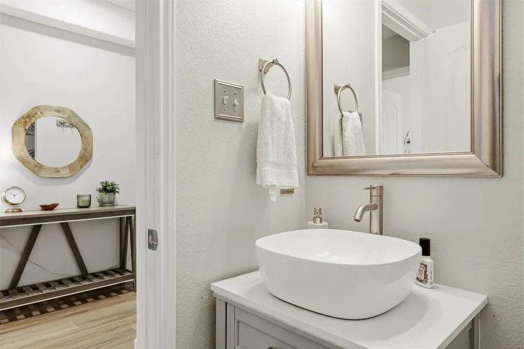 2712 Hearthsong Loop Round Rock TX 78665