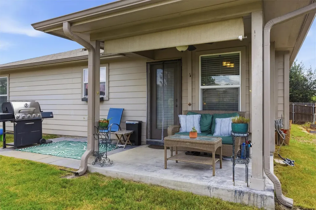 2712 Hearthsong Loop Round Rock TX 78665