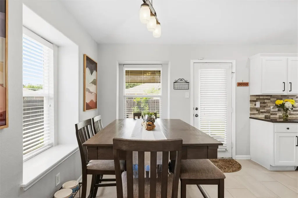 2712 Hearthsong Loop Round Rock TX 78665