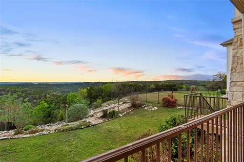 5724 Brittlyns Court Austin TX 78730